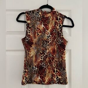 Small, Print Shirt, very soft!